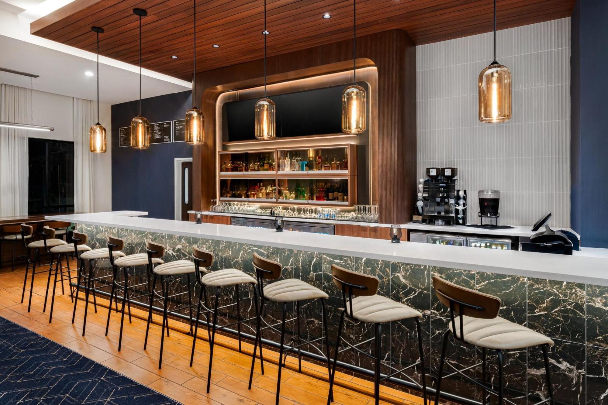 Courtyard By Marriott Columbus Phenix City Bagian luar foto