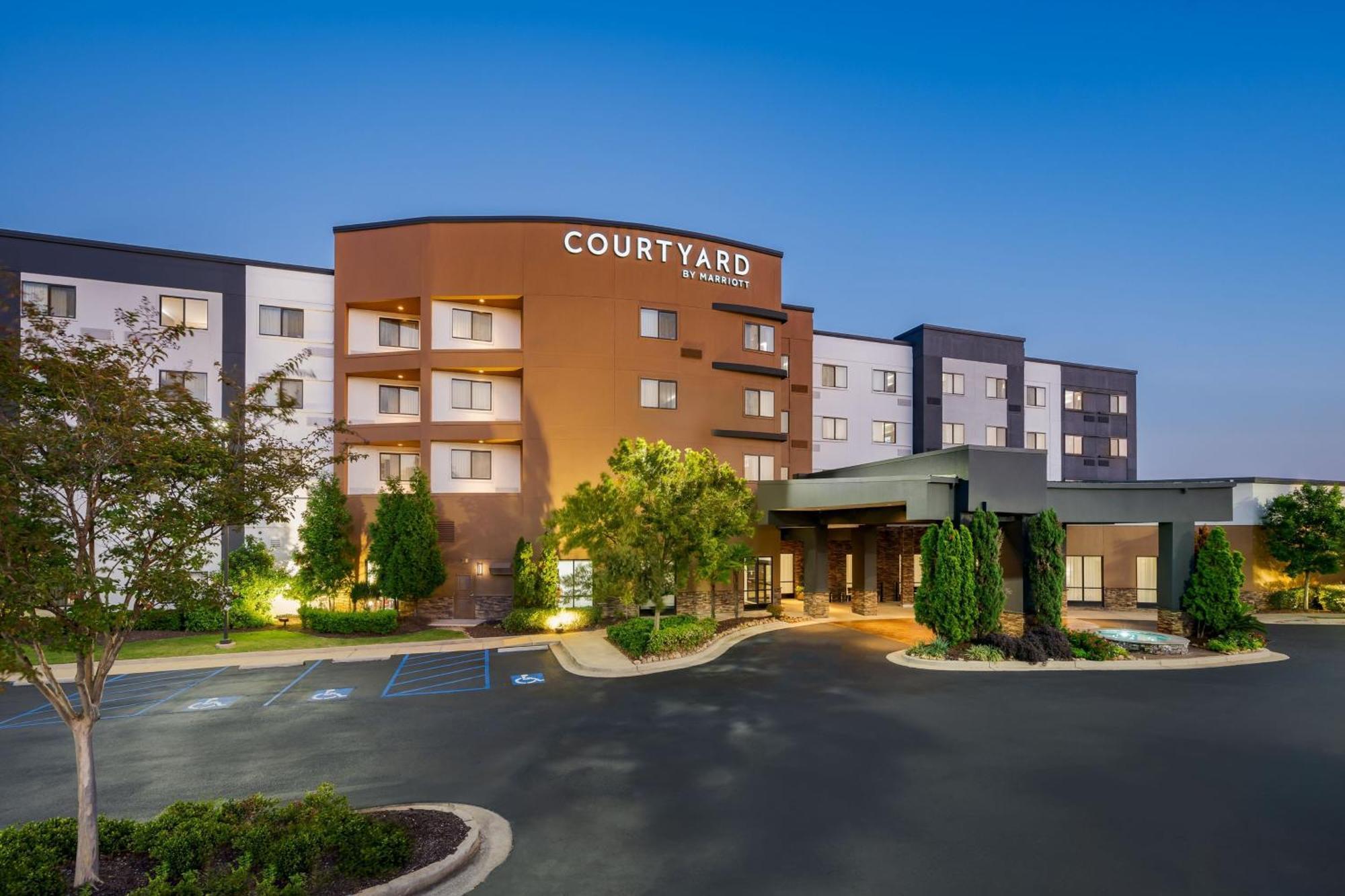 Courtyard By Marriott Columbus Phenix City Bagian luar foto