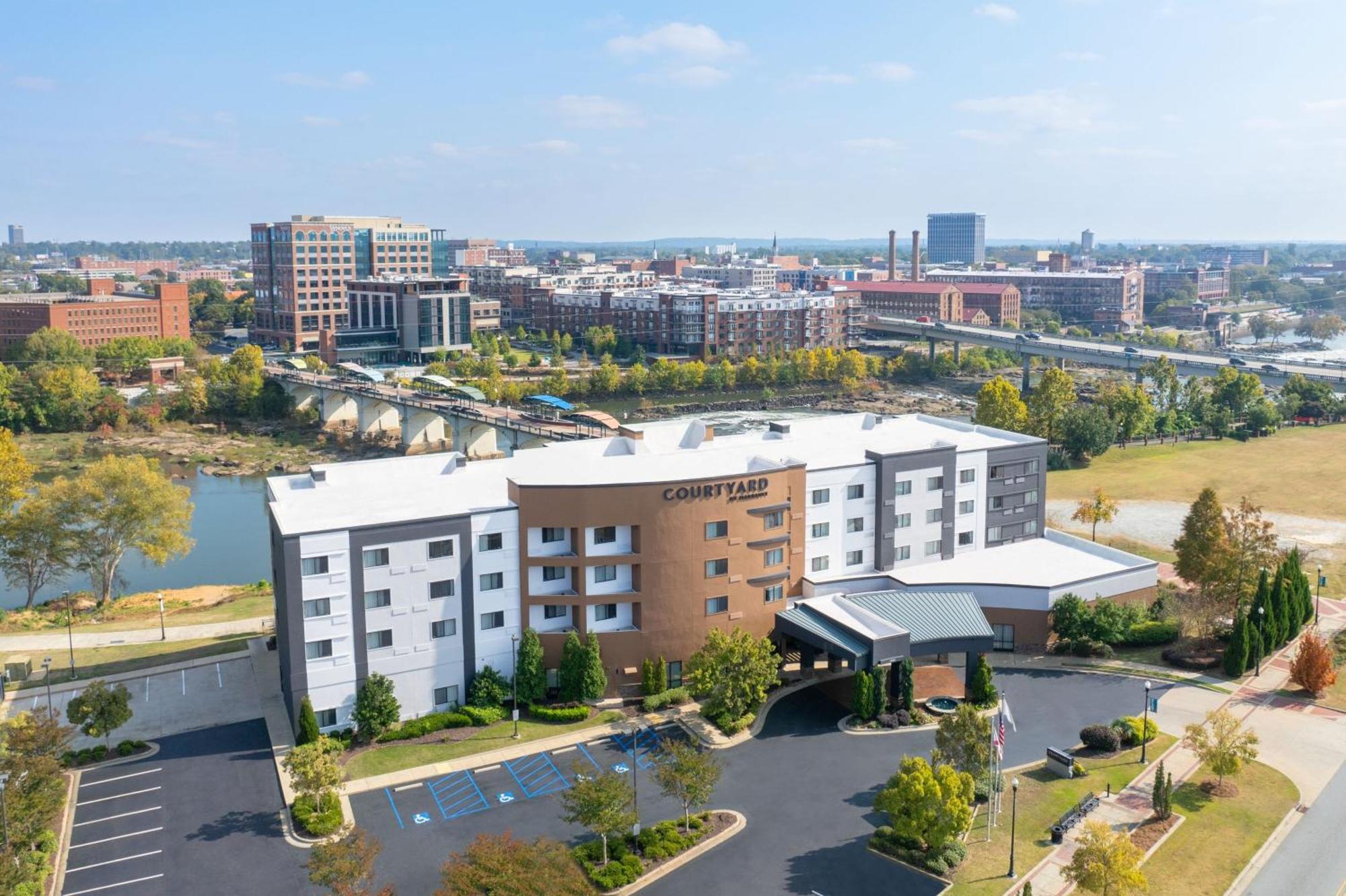 Courtyard By Marriott Columbus Phenix City Bagian luar foto